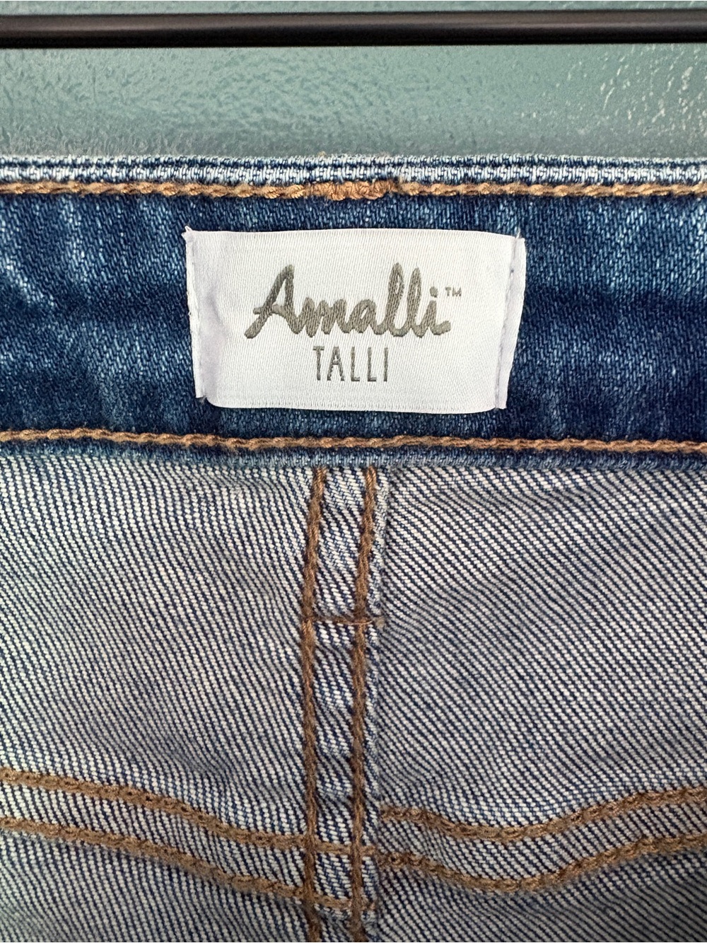 Amalli Talli NWT Women’s Finley Tall Wide Leg Jean - Sky Wash W32 / L34 - Picture 4 of 9